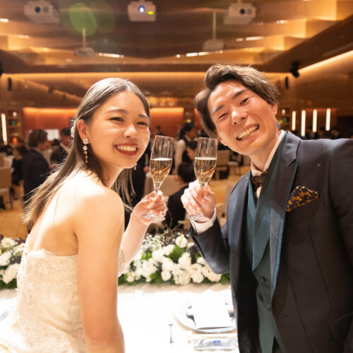阿波踊り演出などゲストとの距離が近い結婚式を叶えたおふたり